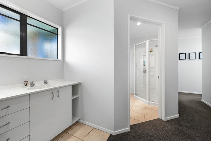 16 Kenneth Place, Rototuna, Hamilton - Carousel 22