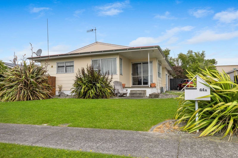 44A Geraldine Crescent, Cloverlea, Palmerston North - Carousel 1