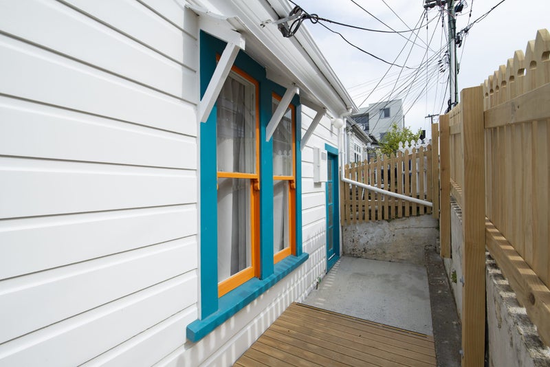 17 Hanson Street, Mount Cook, Wellington - Carousel 2