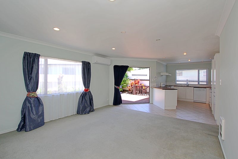 112A Clarence Cox Cres, Pirimai, Napier - Carousel 2