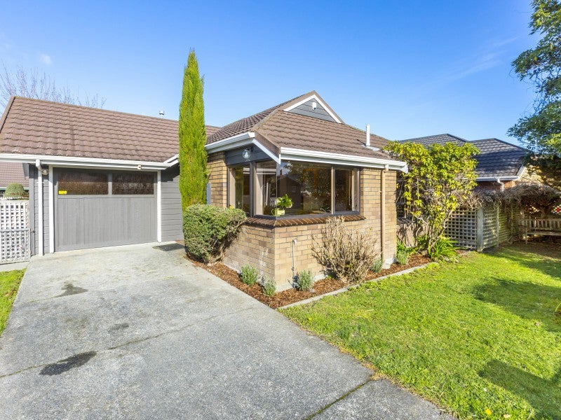74 McParland Street, Elderslea, Upper Hutt - Carousel 2
