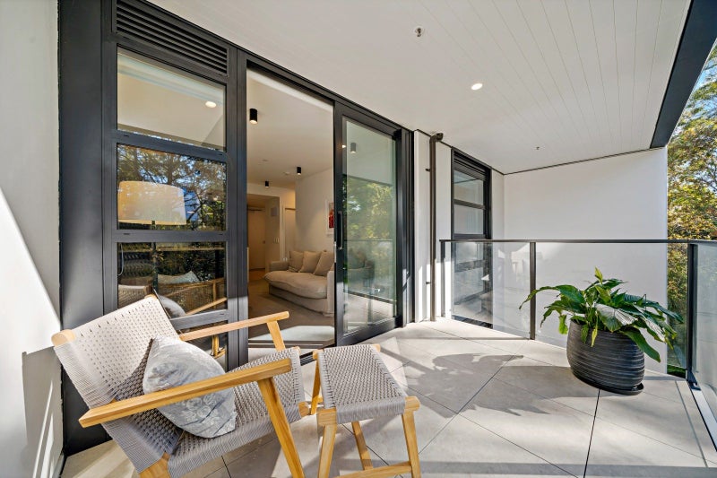 307/8 Kingsland Terrace, Kingsland, Auckland - Carousel 1