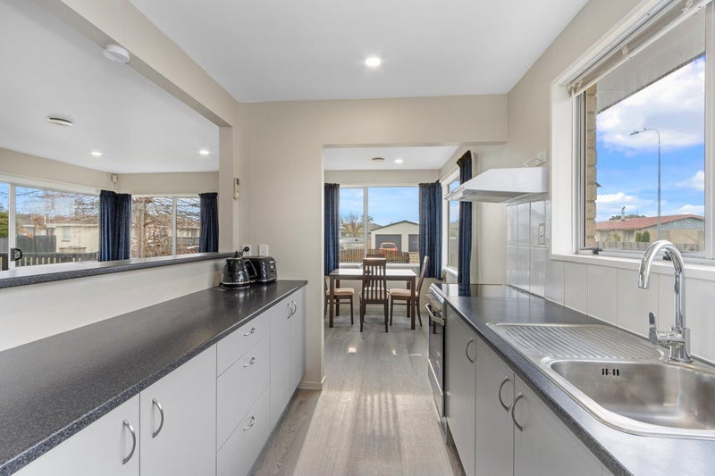 7 Stacey Place, Woolston, Christchurch - Carousel 2