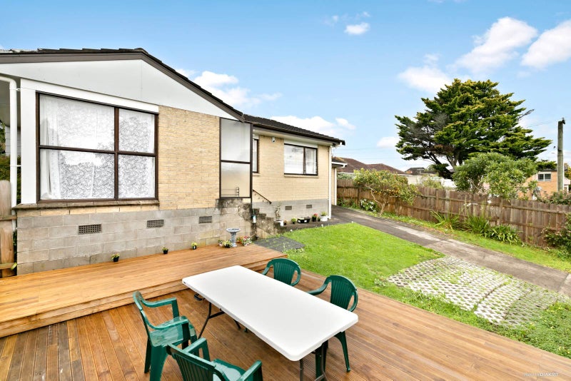248A Bucklands Beach Road, Bucklands Beach, Auckland - Carousel 1