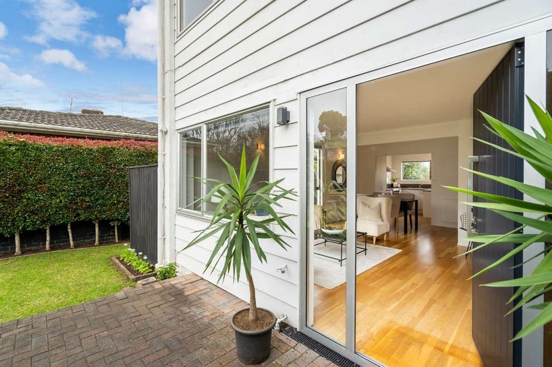 11A Richard Farrell Avenue, Remuera, Auckland - Carousel 1