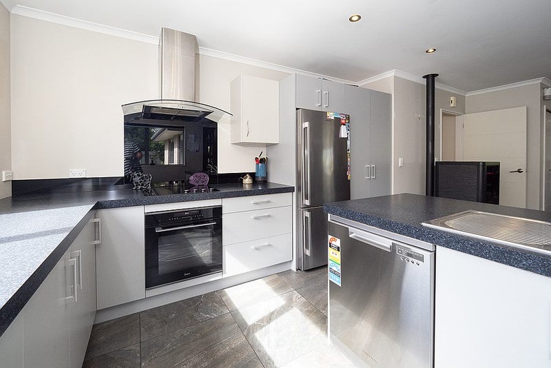 8 Manse Street, Hampstead, Ashburton - Carousel 2
