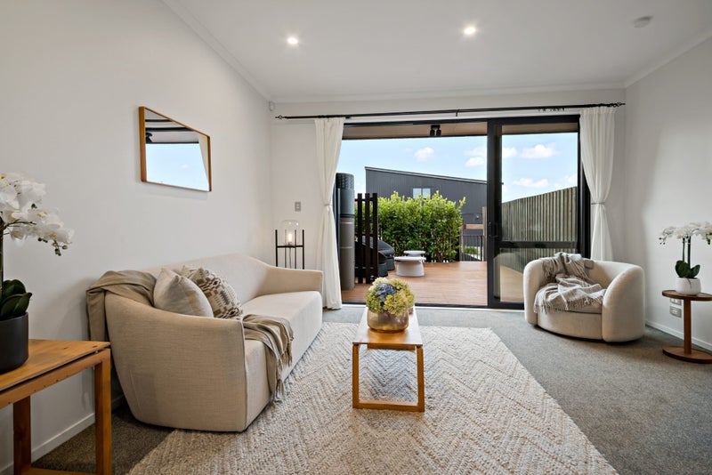 16 Hobsonville Point Road, Hobsonville, Auckland - Carousel 2