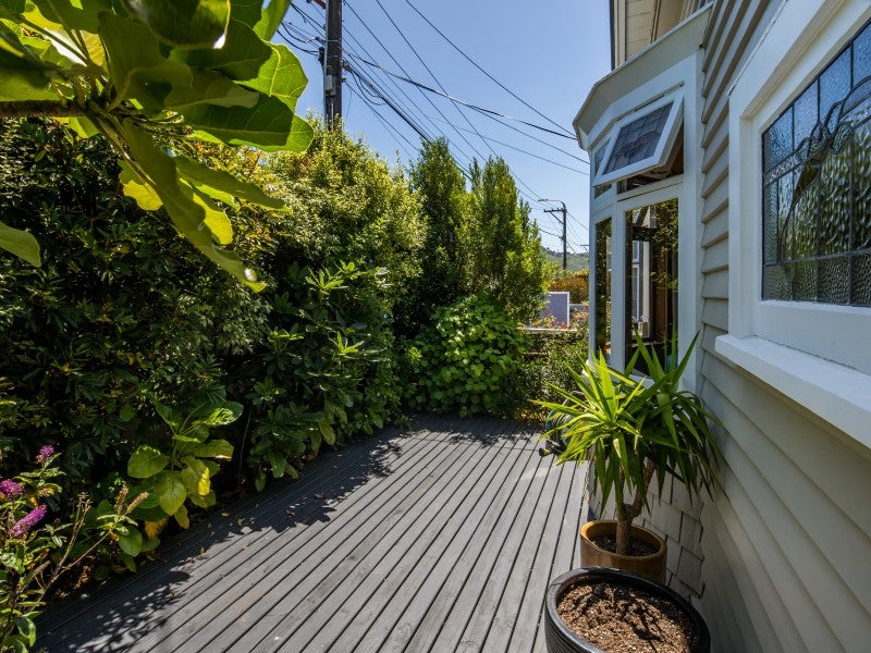26 Darlington Road, Miramar, Wellington - Carousel 14