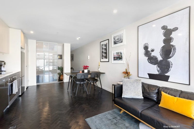 1105/166 Victoria Street, Te Aro, Wellington - Carousel 2