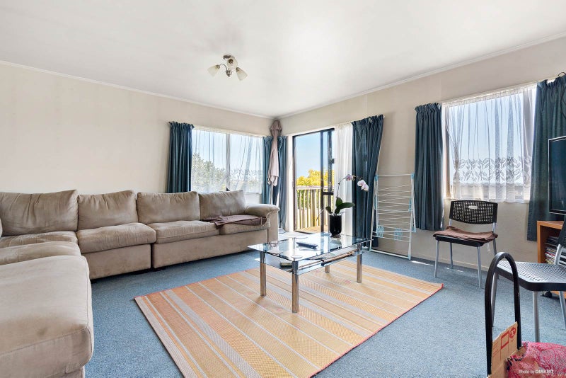 19 Greenstone Place, Clover Park, Auckland - Carousel 2