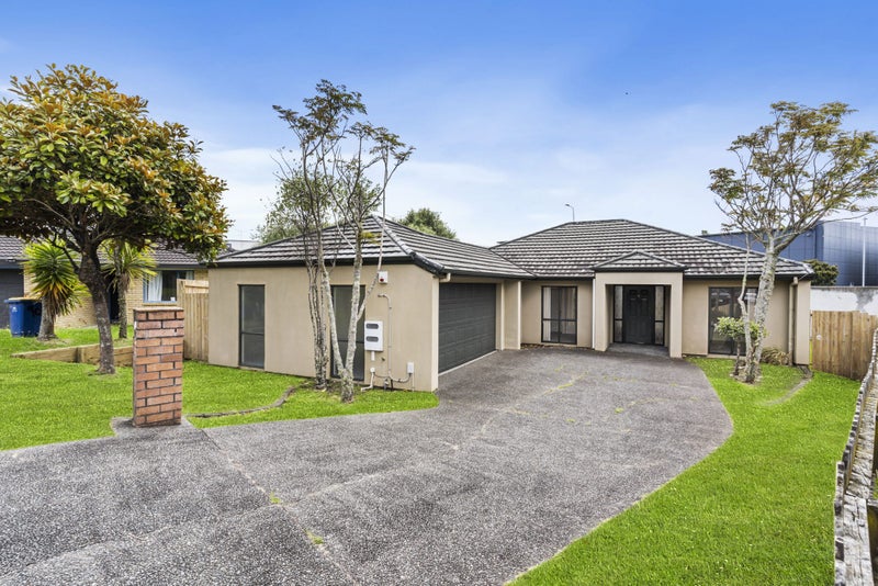 92 Bluebird Crescent, Unsworth Heights, Auckland - Carousel 1