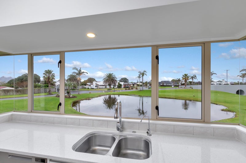 1 Barbados Way, One Tree Point - Carousel 1