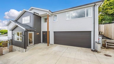 39A Hatherlow Street, Glenfield, Auckland - Carousel 1