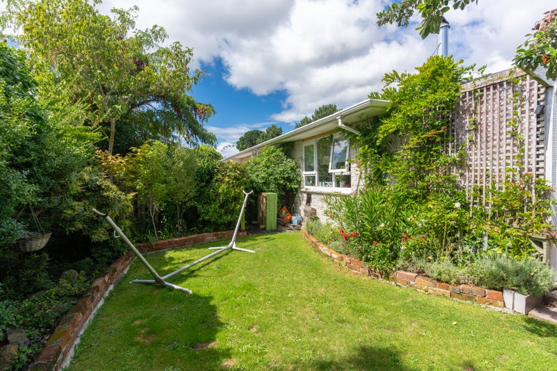 2/223 Queenspark Drive, Parklands, Christchurch - Carousel 2