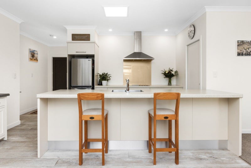 12 Rotoiti Way, Poraiti, Napier - Carousel 2