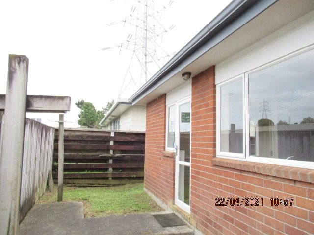 13 Huruhuru Road, Massey, Auckland - Carousel 5