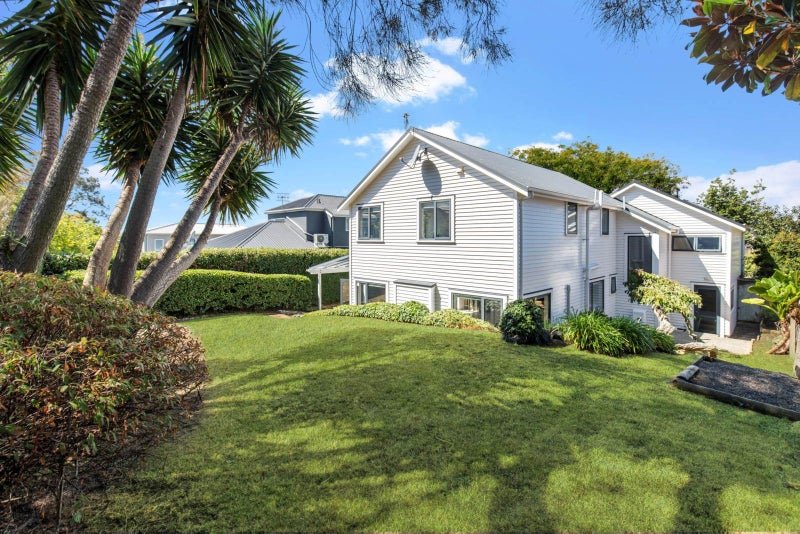 16B Irirangi Road, Greenlane, Auckland - Carousel 2