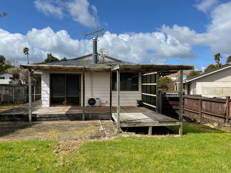 5 Bain Place, Bucklands Beach, Auckland - Carousel 1