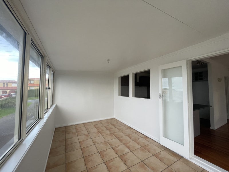 65 Ocean View Road, Hillcrest, Auckland - Carousel 2