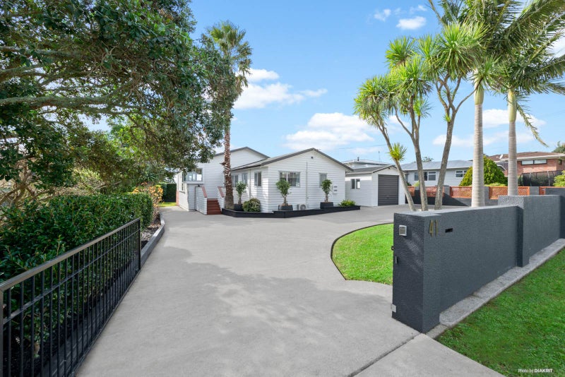 41 Karaka Road, Beachlands, Auckland - Carousel 1