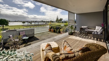 209/7 Humber Street, Pandora, Napier - Carousel 1