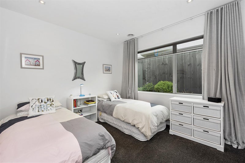 1 Amberley Place, Flagstaff, Hamilton - Carousel 25
