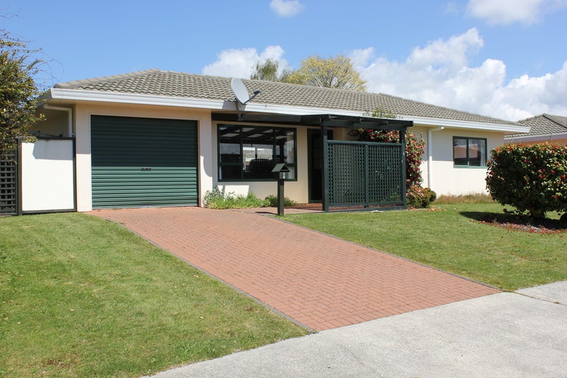 1/11 Mckee Avenue, Fenton Park, Rotorua - Carousel 1