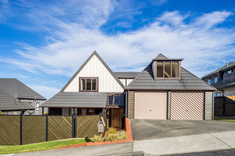 11 Satara Crescent, Khandallah, Wellington - Carousel 1