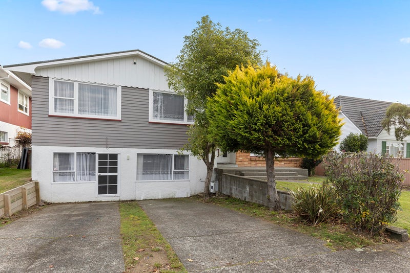 10 Arnot Avenue, Clouston Park, Upper Hutt - Carousel 2