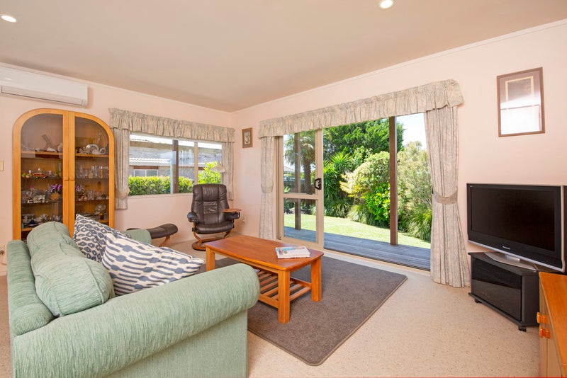 1/5 Nedlands Place, Burswood, Auckland - Carousel 2