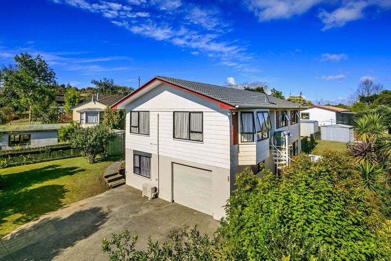 74 Lynn Road, Bayview, Auckland - Carousel 1
