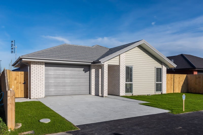 10 Brusio Drive, Wigram, Christchurch - Carousel 1