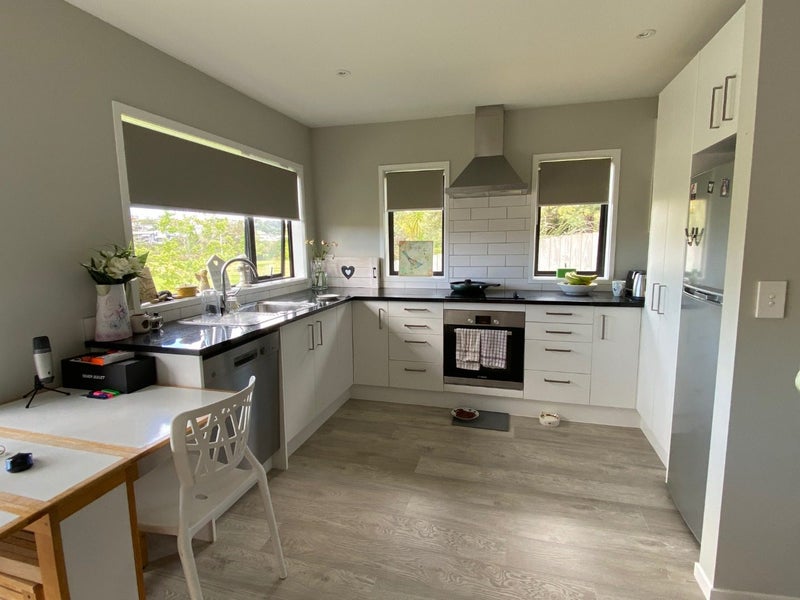 7 Pae Moana Place, Stanmore Bay, Whangaparaoa - Carousel 2