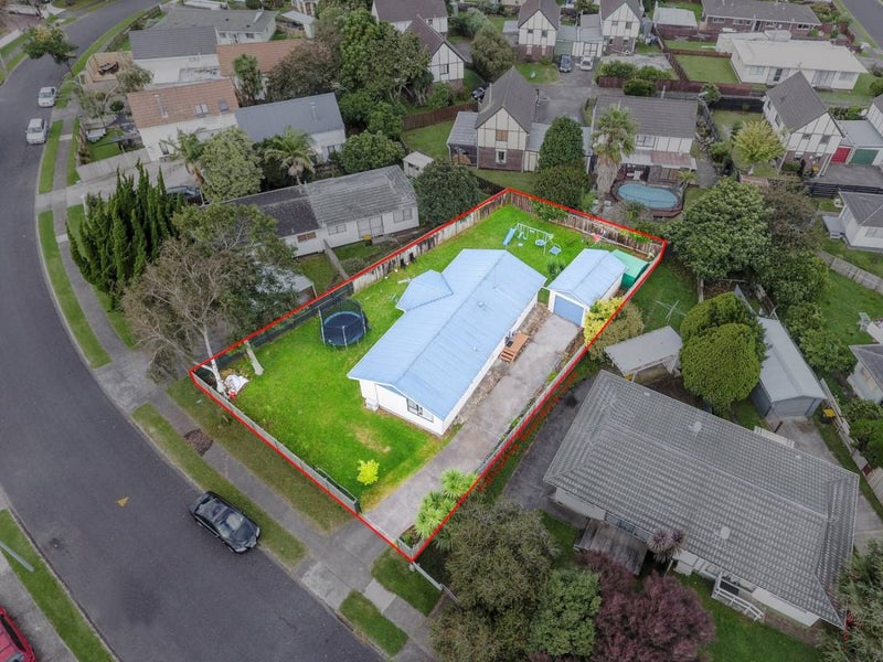 27 Challen Close, Conifer Grove, Takanini - Carousel 20