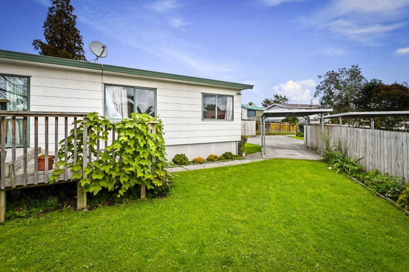 1/12 Styca Place, Sunnyvale, Auckland - Carousel 2