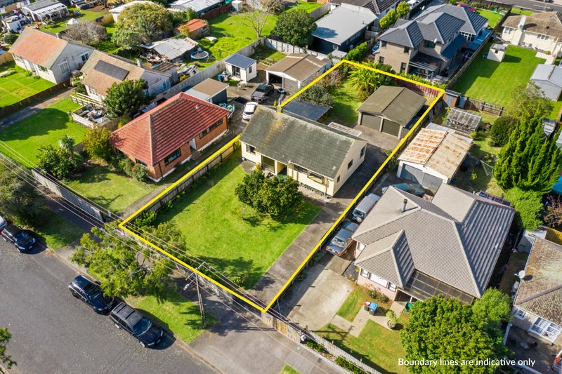20 Tamatea Avenue, Point England, Auckland - Carousel 2