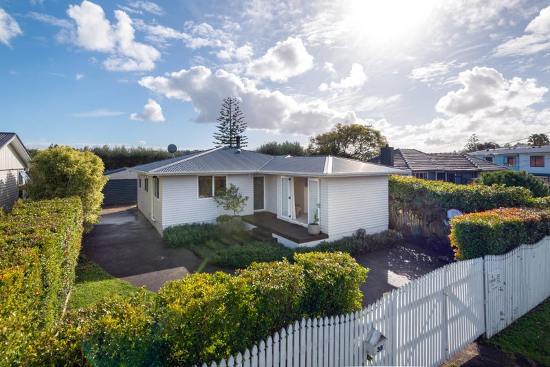 38 Lancaster Road, Beach Haven, Auckland - Carousel 2