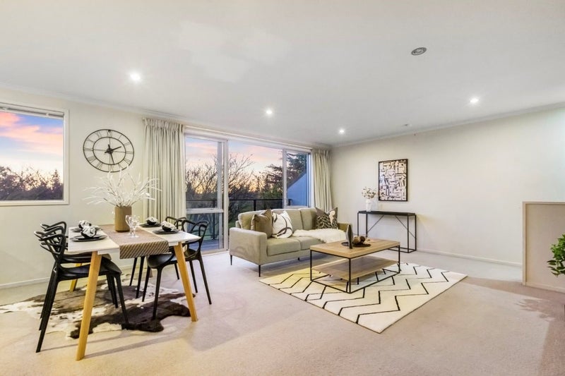 11/6 Page Place, Hamilton East, Hamilton - Carousel 2