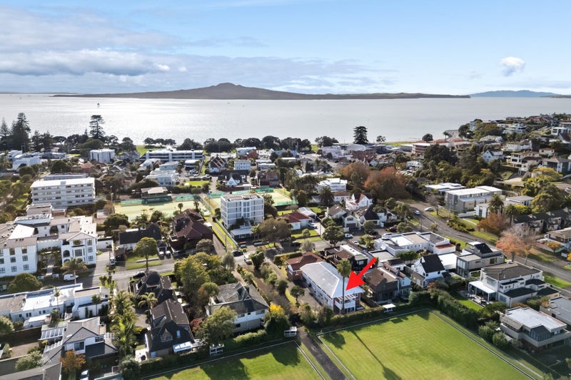 11B Tagalad Road, Mission Bay, Auckland - Carousel 1