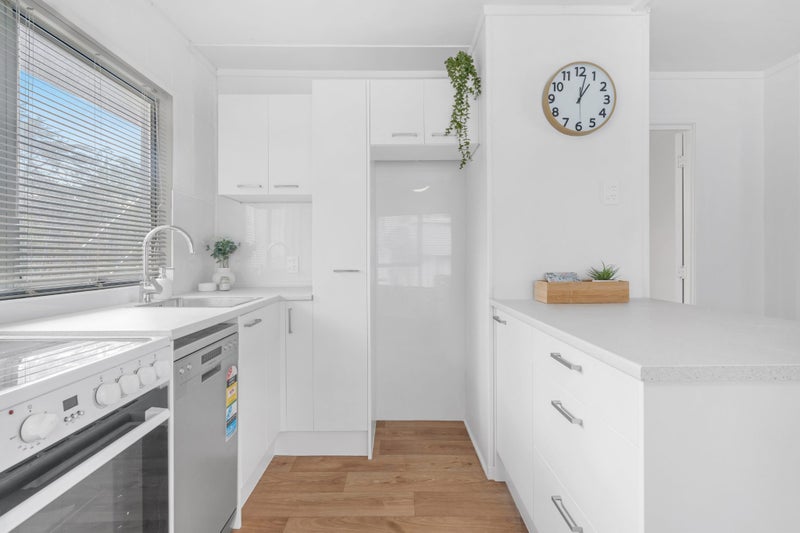 3/7 Begbie Place, Sandringham, Auckland - Carousel 2