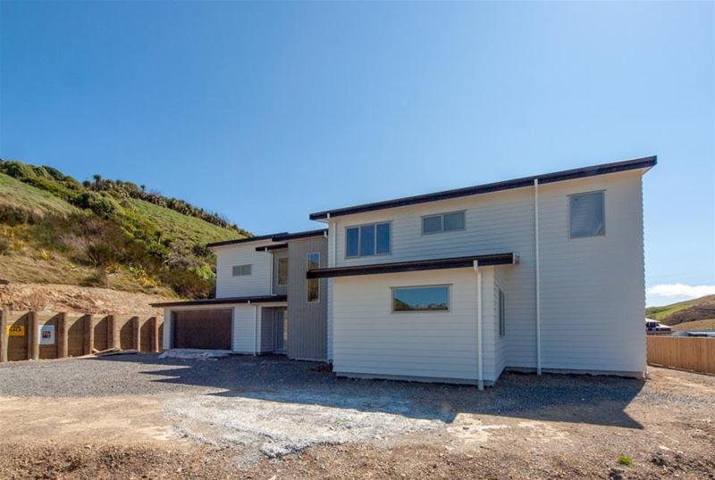 97 Melksham Drive, Churton Park, Wellington - Carousel 2