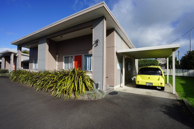 1/18 Lorne Street, Melville, Hamilton - Carousel 1