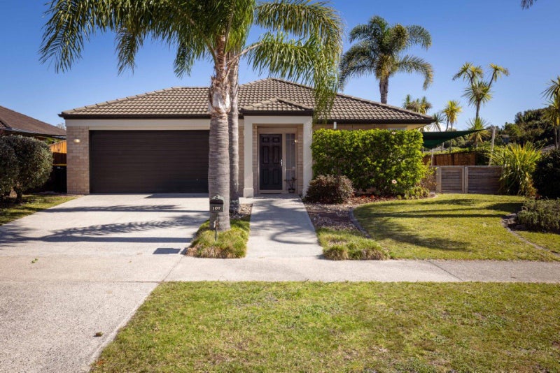 107 Sterling Gate Drive, Bethlehem, Tauranga - Carousel 1