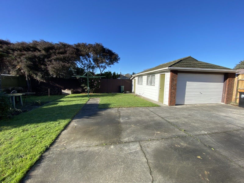 9 Racecourse Road, Awapuni, Palmerston North - Carousel 16