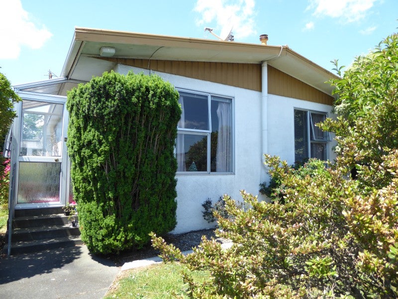 2/119 Albert Street, Terrace End, Palmerston North - Carousel 1