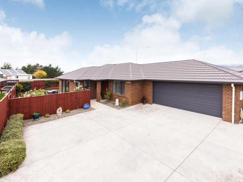 4 Levi Place, Kelvin Grove, Palmerston North - Carousel 1