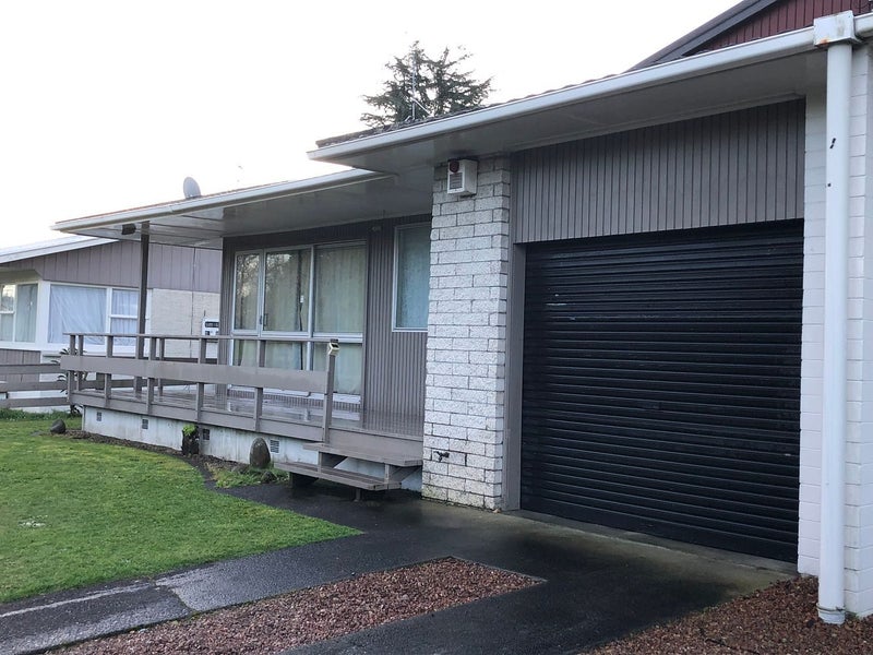 25A Sillary Street, Hamilton East, Hamilton - Carousel 1