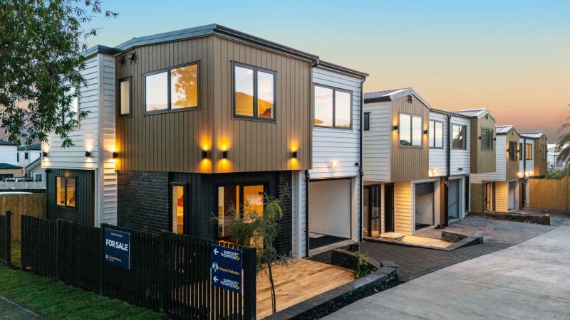 511 Massey Road, Mangere, Auckland - Carousel 1