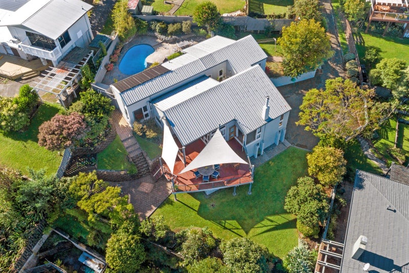 11 Hillary Heights, Whataupoko, Gisborne - Carousel 27