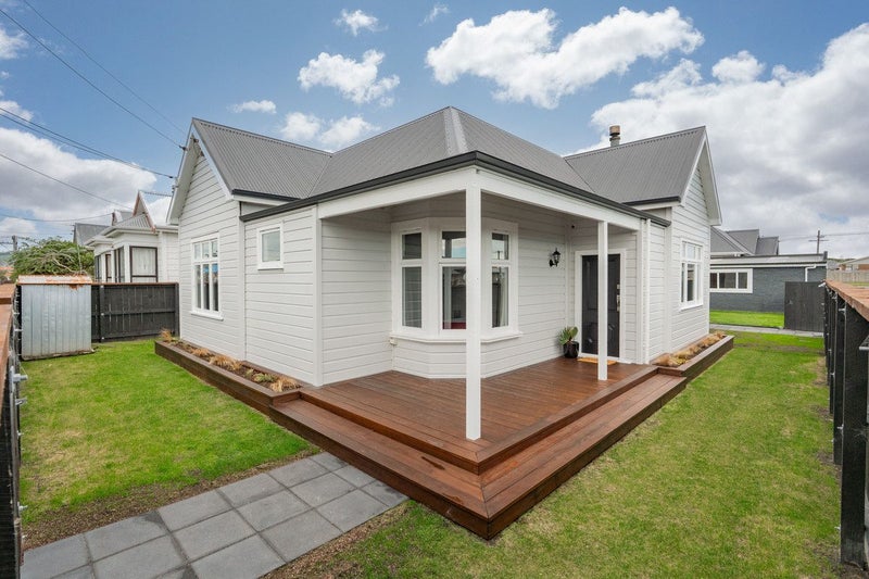 21 Larkworthy Street, Saint Kilda, Dunedin - Carousel 1